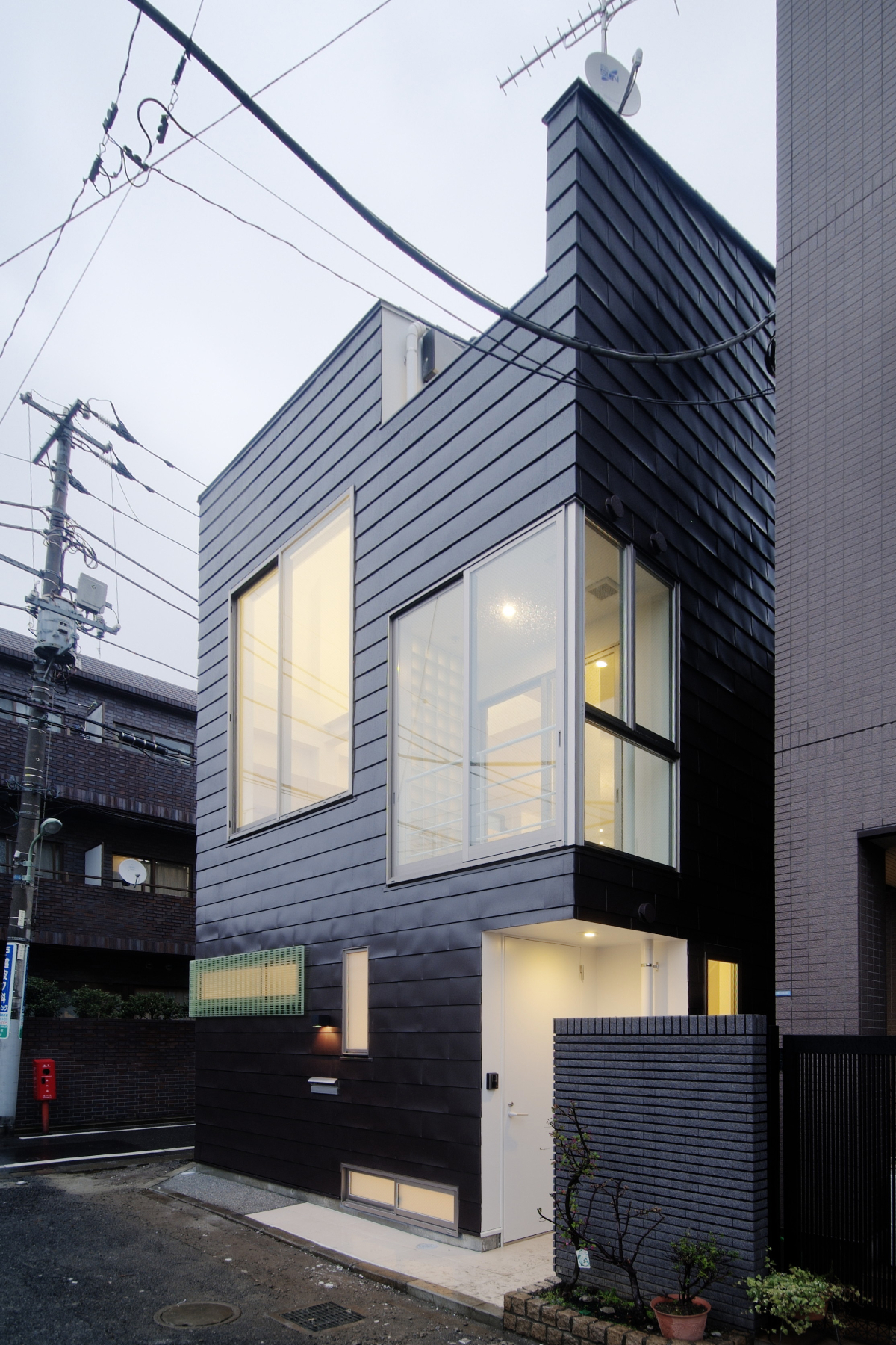 ’open the north window in spring’