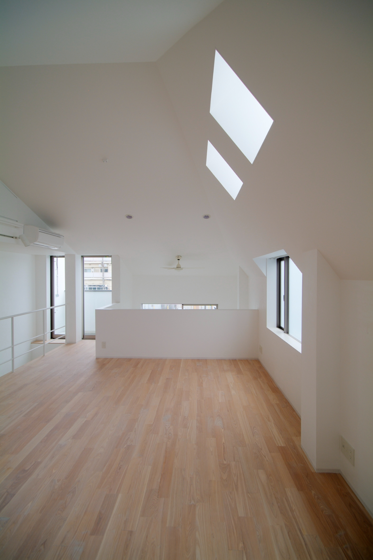 ’open the north window in spring’